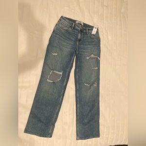 Curvy Low-Rise Dad Jean